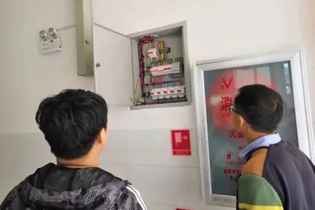 寄宿制學校火災預防與計算機房維護服務 智慧校園的安全守護之道